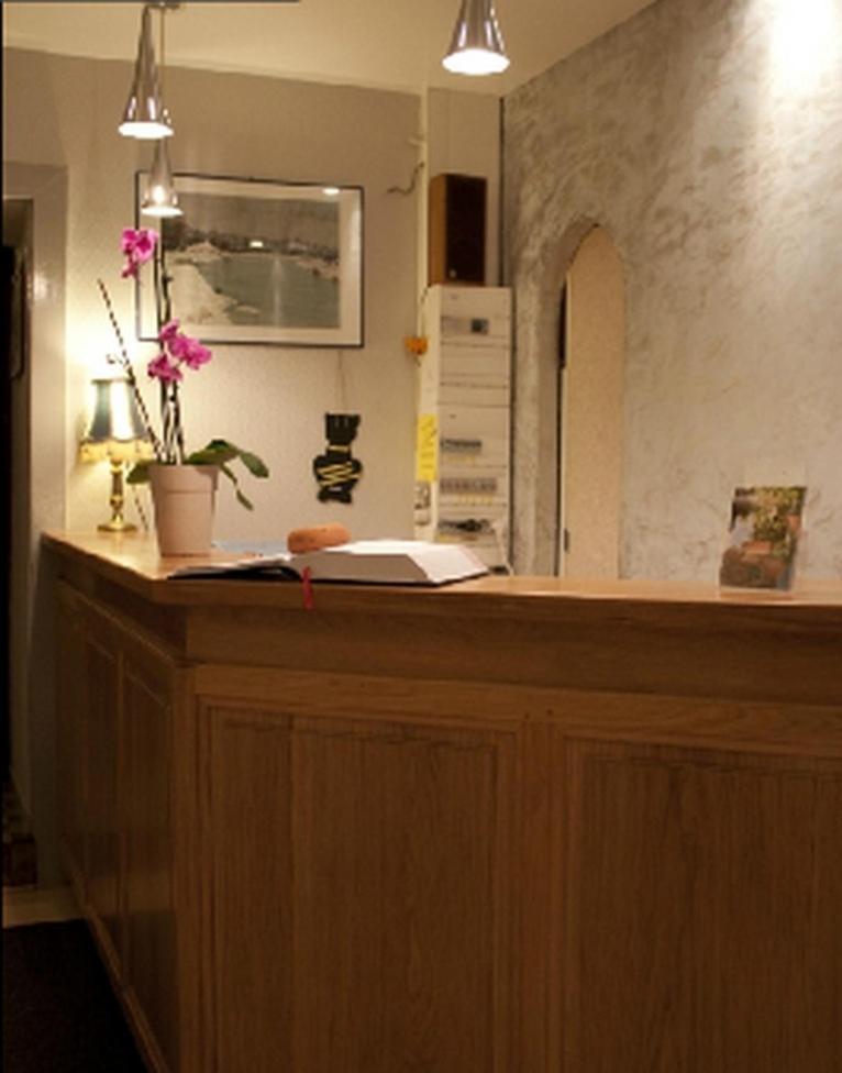 Logis Hotel Les Tilleuls Saint-Cirgues-de-Jordanne Zewnętrze zdjęcie