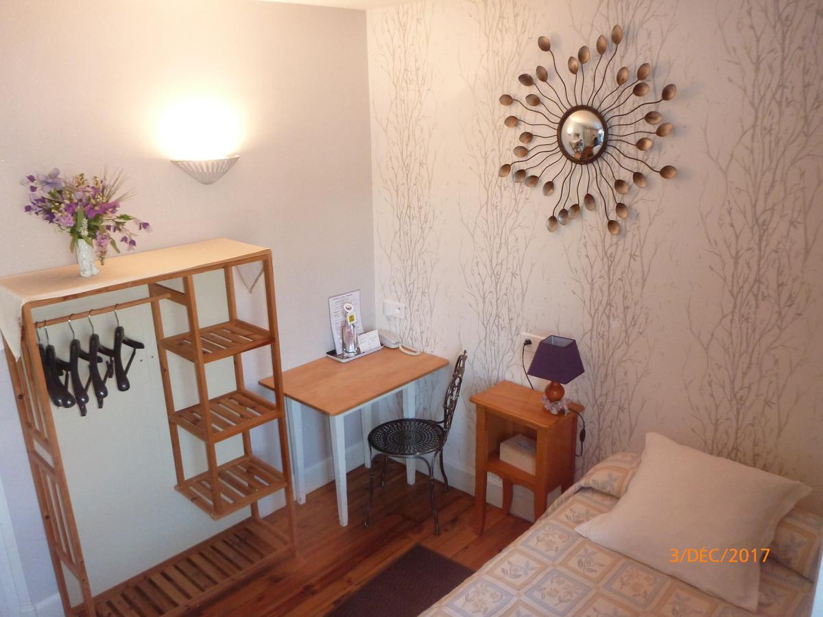 Logis Hotel Les Tilleuls Saint-Cirgues-de-Jordanne Zewnętrze zdjęcie