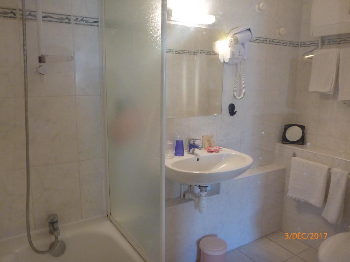 Logis Hotel Les Tilleuls Saint-Cirgues-de-Jordanne Zewnętrze zdjęcie