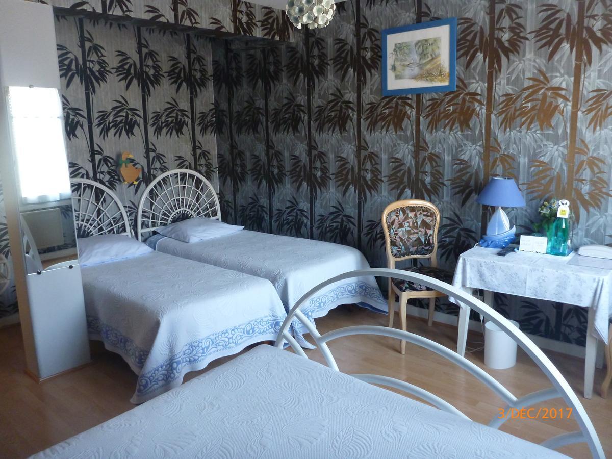 Logis Hotel Les Tilleuls Saint-Cirgues-de-Jordanne Zewnętrze zdjęcie